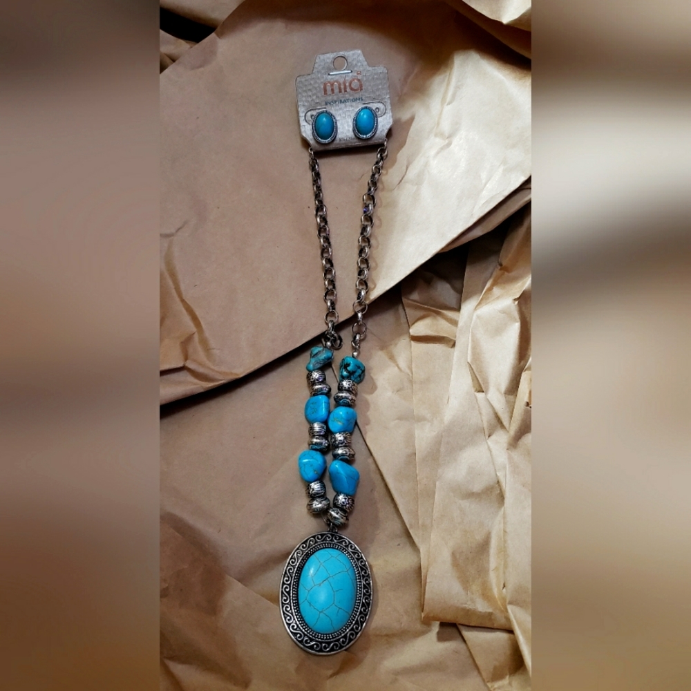 Brand new Mia Inspirations Necklace and Earrings Set.